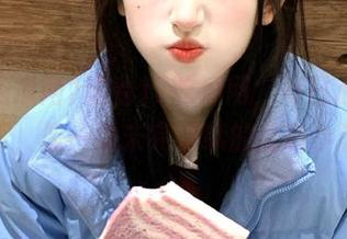 观看17吃瓜网，每日心思万千，像一场未完待续的连载小说