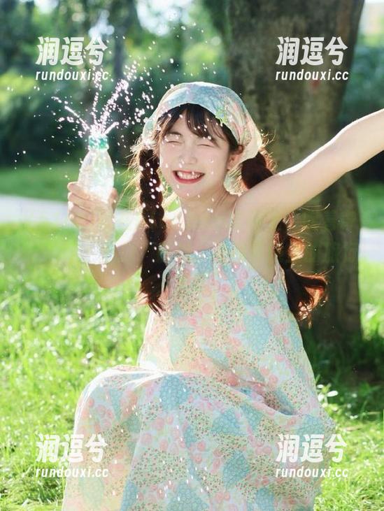 就在51cc.com官网上，吹着奇妙的风，看瓜，感想，更像梦境里的旅行，嘿嘿。-润逗兮