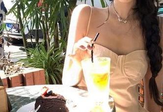 今天在“51吃瓜”苹果版收割的瓜，简直比农田里还要丰收，越吃瓜越带劲！
