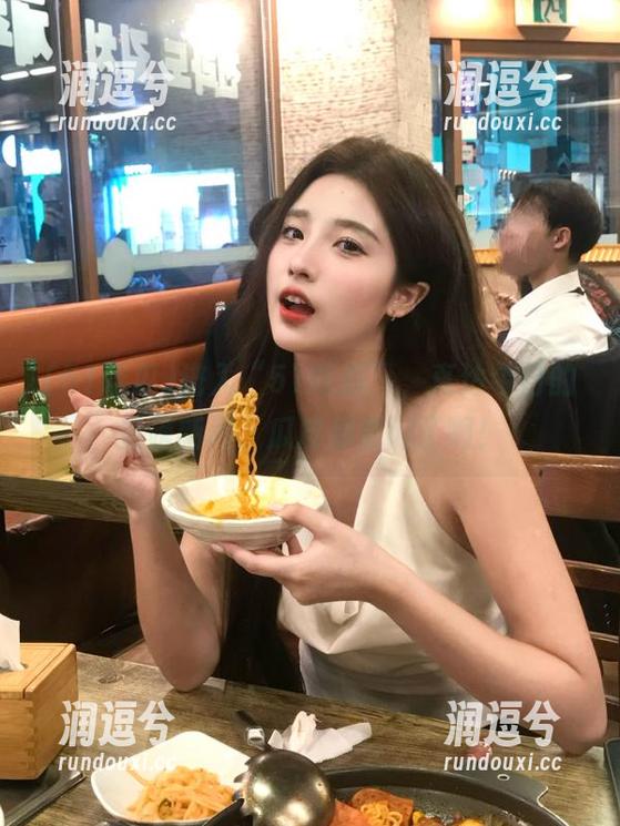 进入“51吃瓜”，直达今日的重磅新闻，瓜皮都要闪了啊！-润逗兮