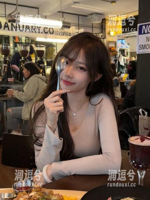 “www.51吃瓜网”上吃免费瓜，我的心可是小鹿乱撞啊！-润逗兮