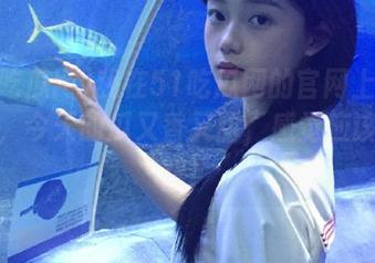 我在51吃瓜网的官网上流连忘返，今天的瓜又香又甜，感觉应该继续跟！