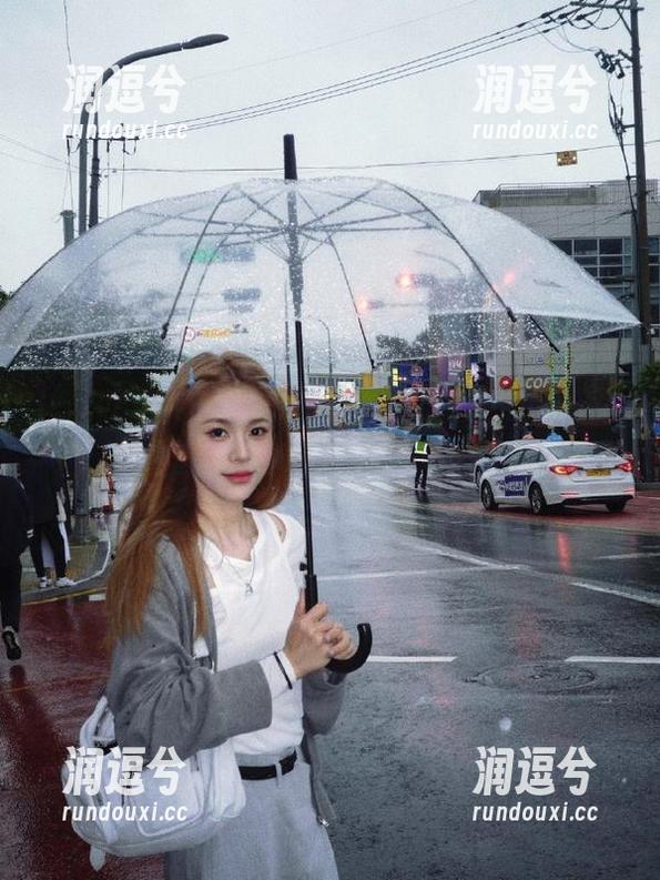 这网址简单易记，但我还是总把51吃瓜网当成吃火锅的地方，哈哈？-润逗兮