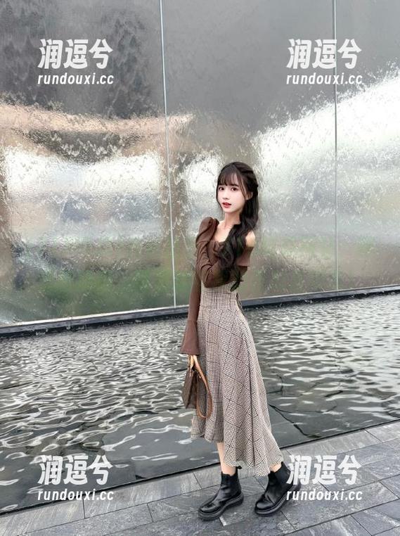 在线抢瓜，718吃瓜网站：哪里有热闹，哪里就有我的西瓜盘跟着！-润逗兮