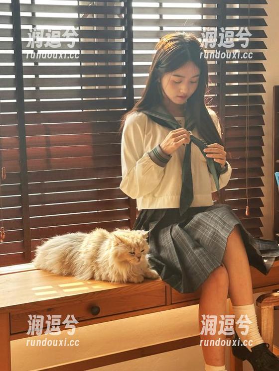 扫码进入91黑料社区，永不迷路，这里才是吃瓜老司机的聚集地！-润逗兮