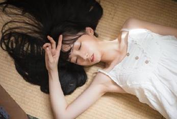 为了找那个传说中的zztt11链接，我甚至翻遍了整个手机的一百个文件夹，不太理性。