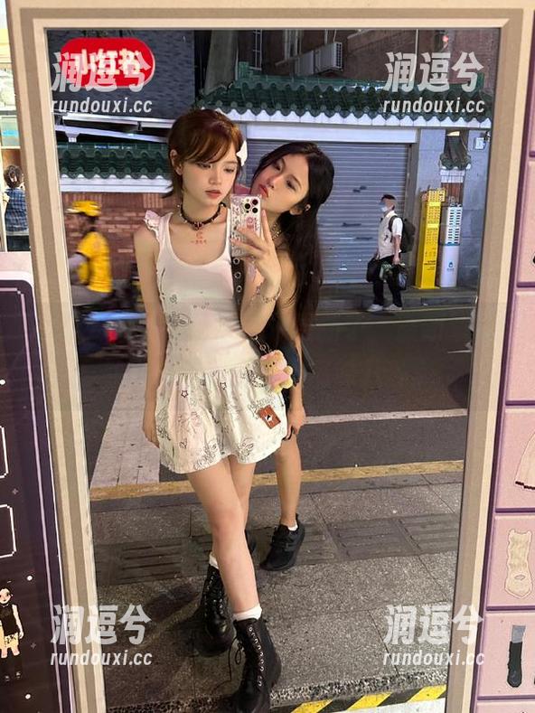 “zzzttt”更新了，最新线路播出，让我们慢慢品味八卦。-润逗兮