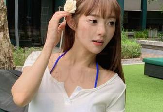 刚在zzzttt网页上看到个神评论，顿时几秒愣住，等一下，怎么会有这种人才啊？