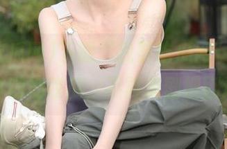 下载“我要吃瓜网”，让你随时随地收瓜，不再追剧被剧透！
