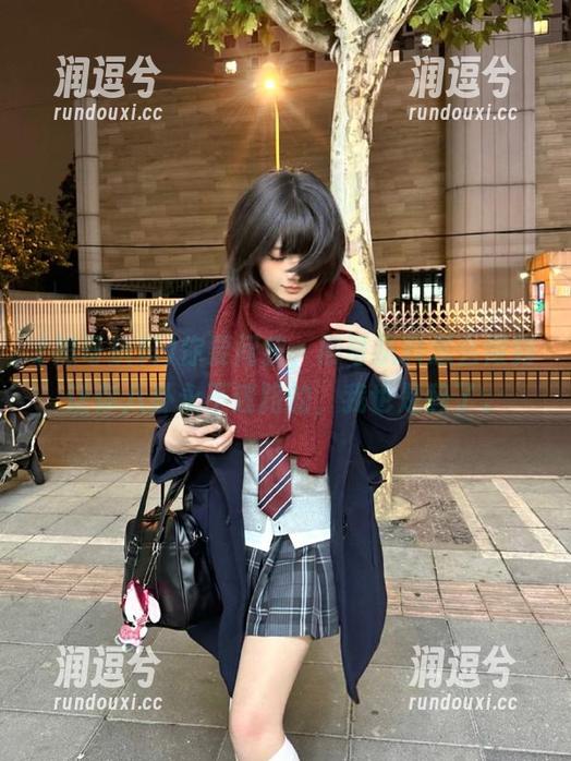 你要问我，黑哥扒料怎么做到让你八卦永不迷路的，我也是醉了。-润逗兮