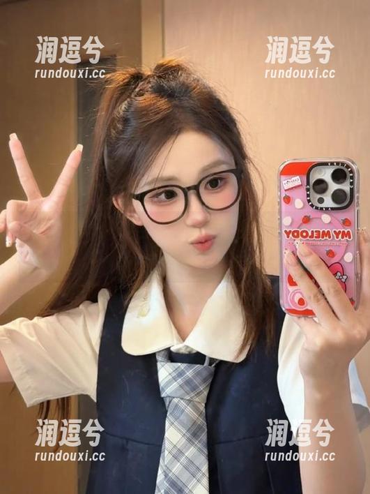 在黑料51网站上看完，心里就一句话：这份瓜有点咸！-润逗兮