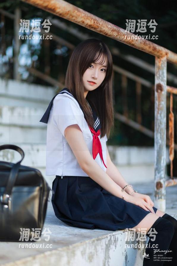 ‘黑料正能量不打烊’，从黑到白的网页美翻2025年！-润逗兮
