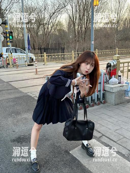 ios随时上线,黑料社区带你体验瓜的另一面!-润逗兮 ios随时上线,黑料社区带你体验瓜的另一面!-润逗兮