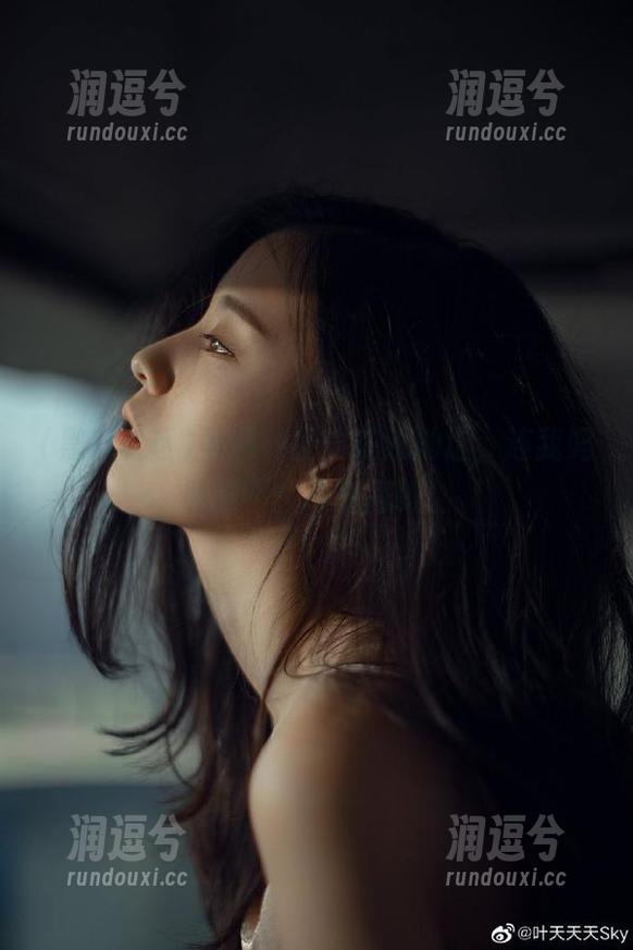 黑料社区的在线地址，连我妈都忍不住来瞄两眼！-润逗兮