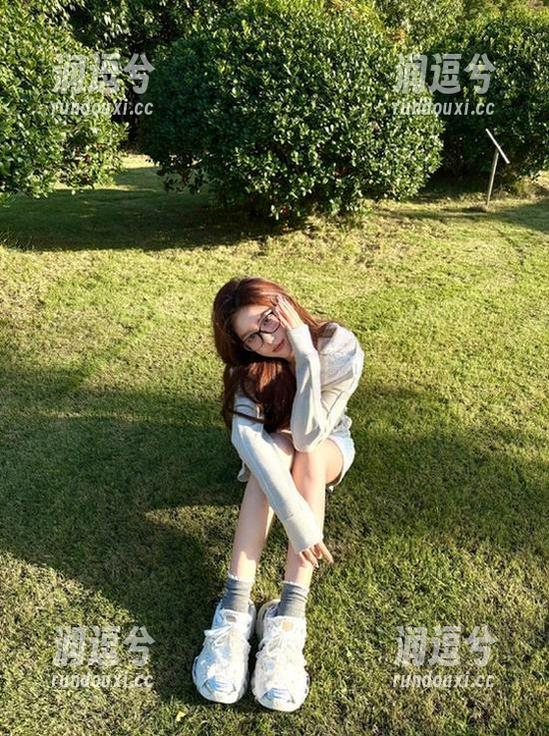 黑料网新导航上线！今日黑料是不是让你意外得像掉进无底洞？-润逗兮