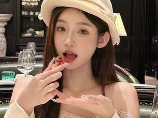一不小心下载了“黑料老司机”，还以为只是普通报道呢，哈哈哈！