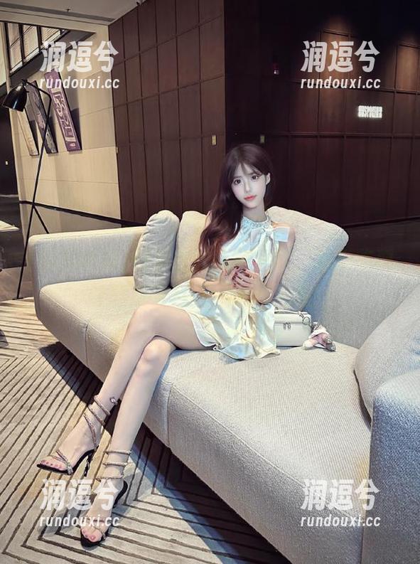 网页上的无聊一瞬，黑瓜吃料让我放飞自我，上天入地！-润逗兮
